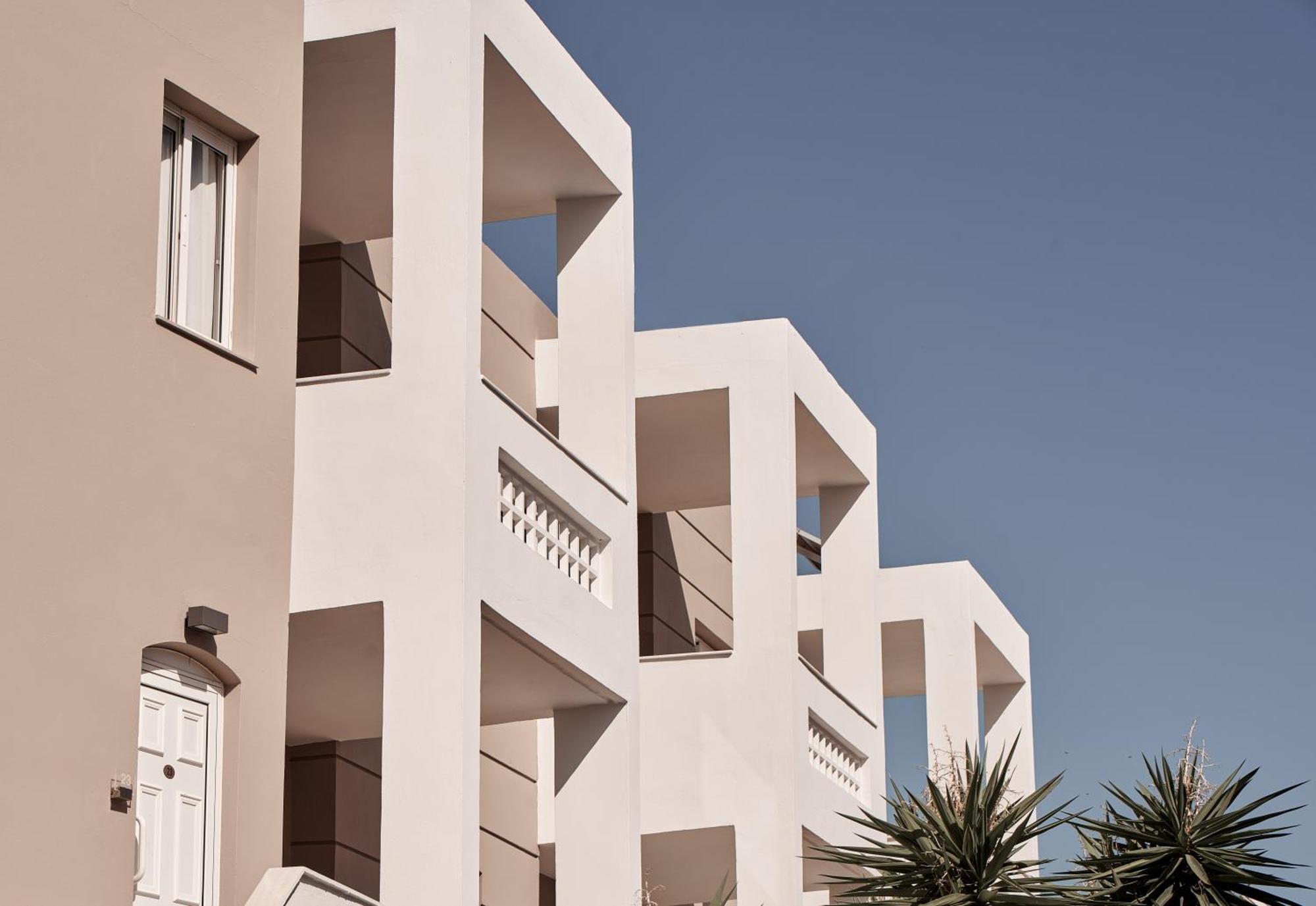 Troulis Apart-Hotel Bali  Ngoại thất bức ảnh